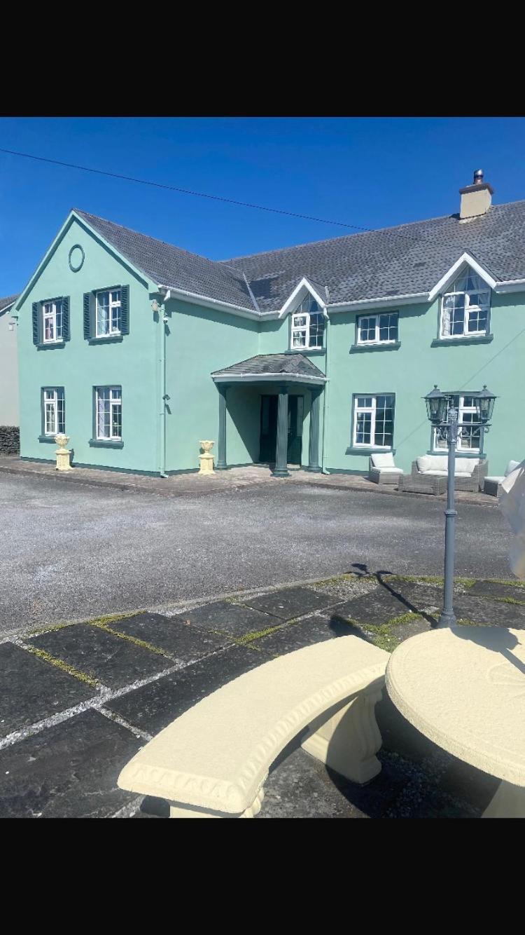 Kielty'S Of Kerry Bed And Breakfast Waterville Exterior photo